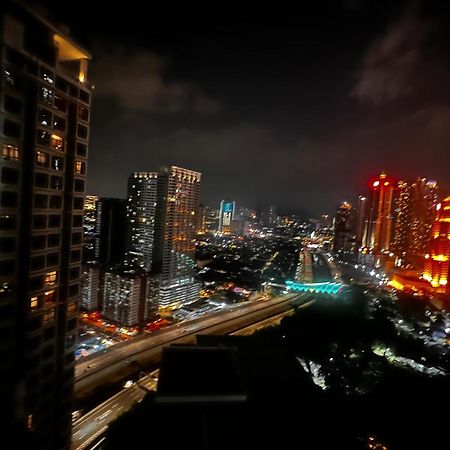 Mercu Summer Suites Klcc By Minutepointhome Kuala Lumpur Exterior photo