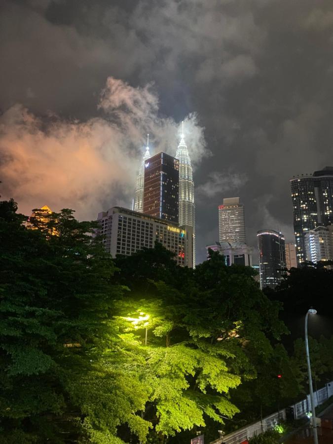 Mercu Summer Suites Klcc By Minutepointhome Kuala Lumpur Exterior photo