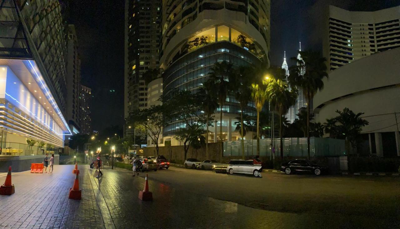 Mercu Summer Suites Klcc By Minutepointhome Kuala Lumpur Exterior photo